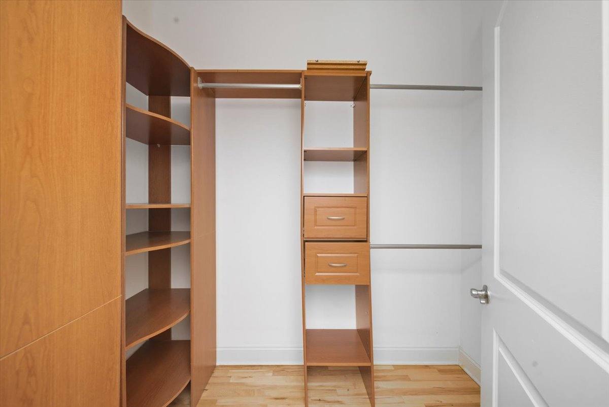 Apartment for rent at 1523 W Huron St #3, Chicago, IL 60642
