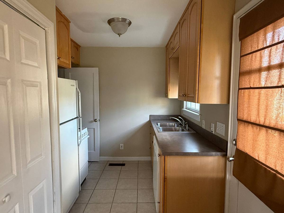 Condo for rent at 524-B Wakefield Dr, Charlotte, NC 28209