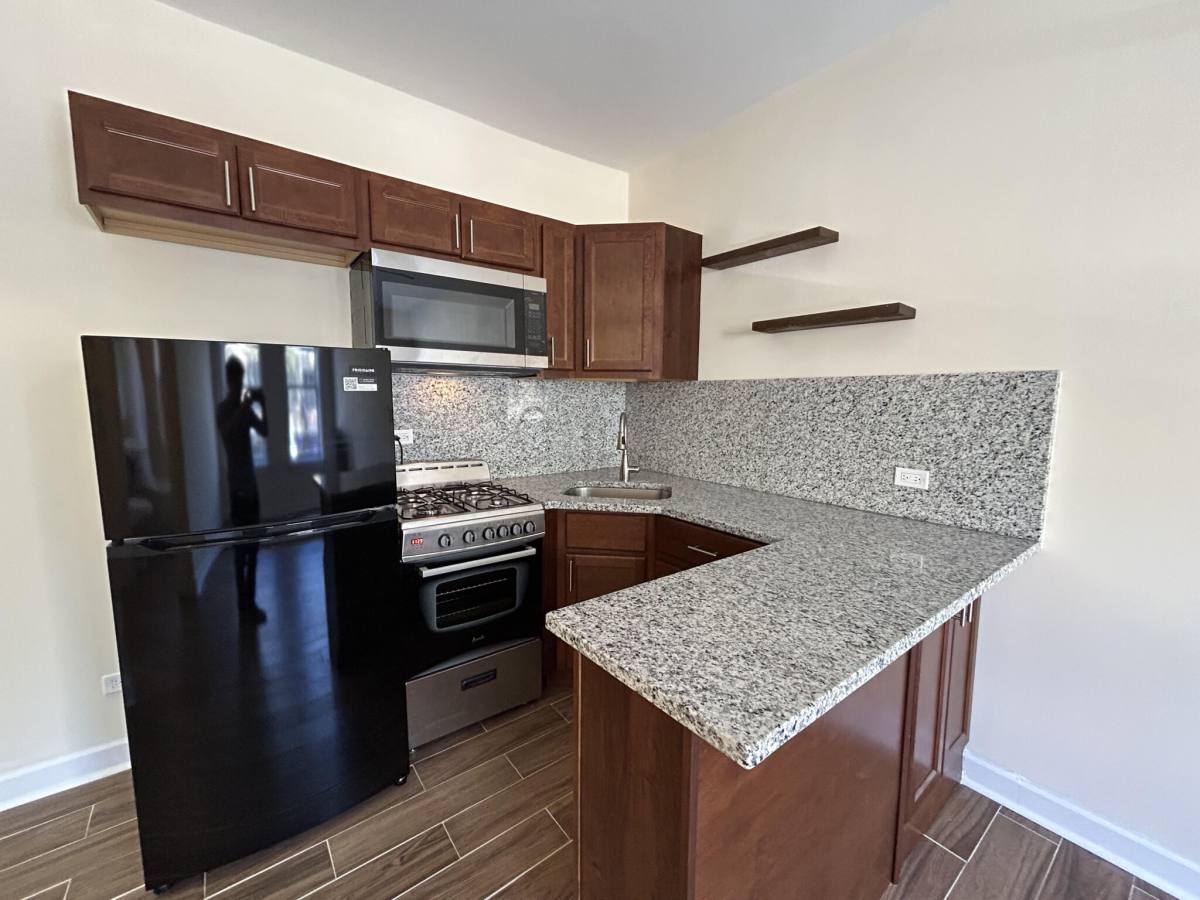 Apartment for rent at 2712 N Milwaukee Ave #217, Chicago, IL 60647