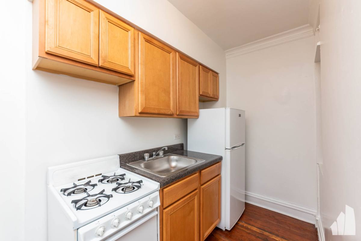 Apartment for rent at 4641 N Paulina St #204, Chicago, IL 60640