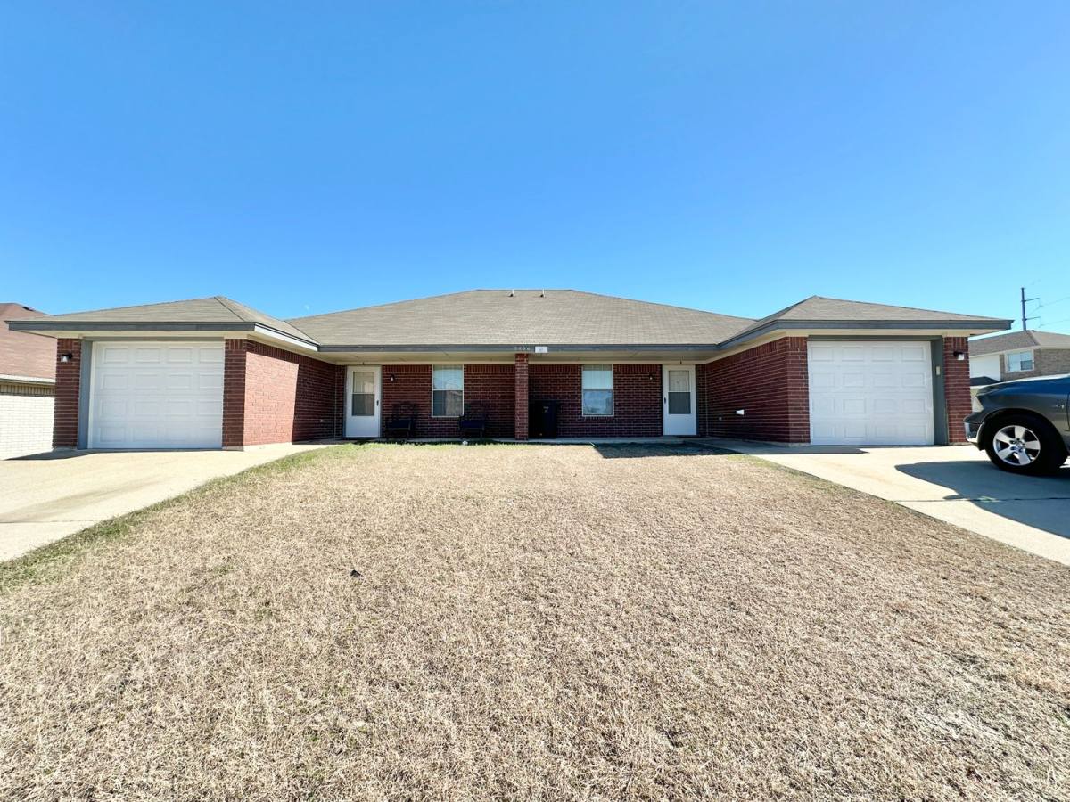 Townhouse for rent at 3806 Pecos Dr, Killeen, TX 76549