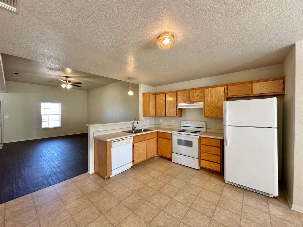 Townhouse for rent at 3806 Pecos Dr, Killeen, TX 76549