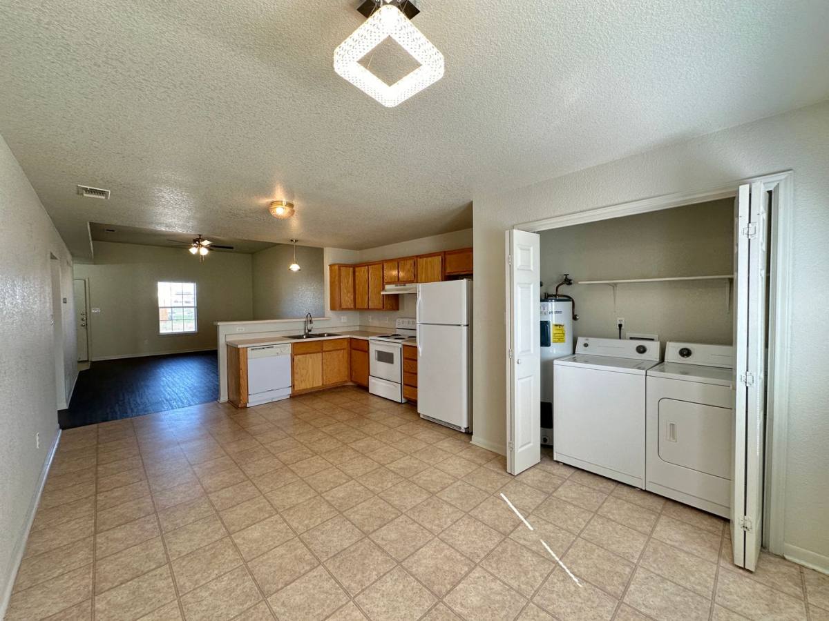 Townhouse for rent at 3806 Pecos Dr, Killeen, TX 76549
