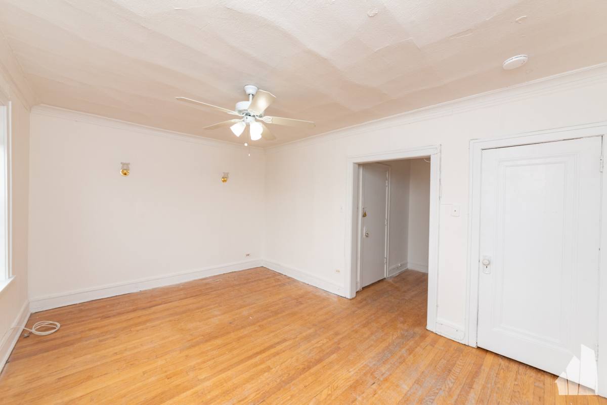 Apartment for rent at 4414 N Whipple St #2N, Chicago, IL 60625