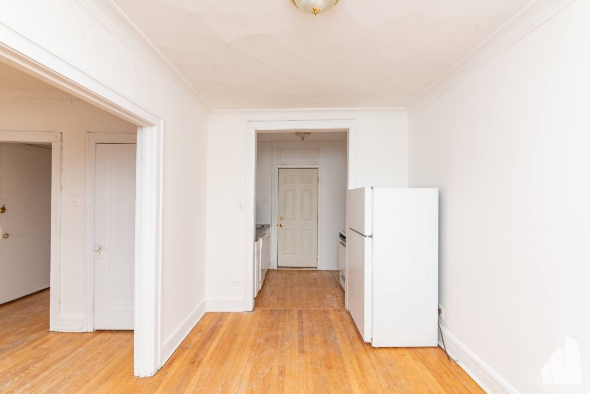 Apartment for rent at 4414 N Whipple St #2N, Chicago, IL 60625