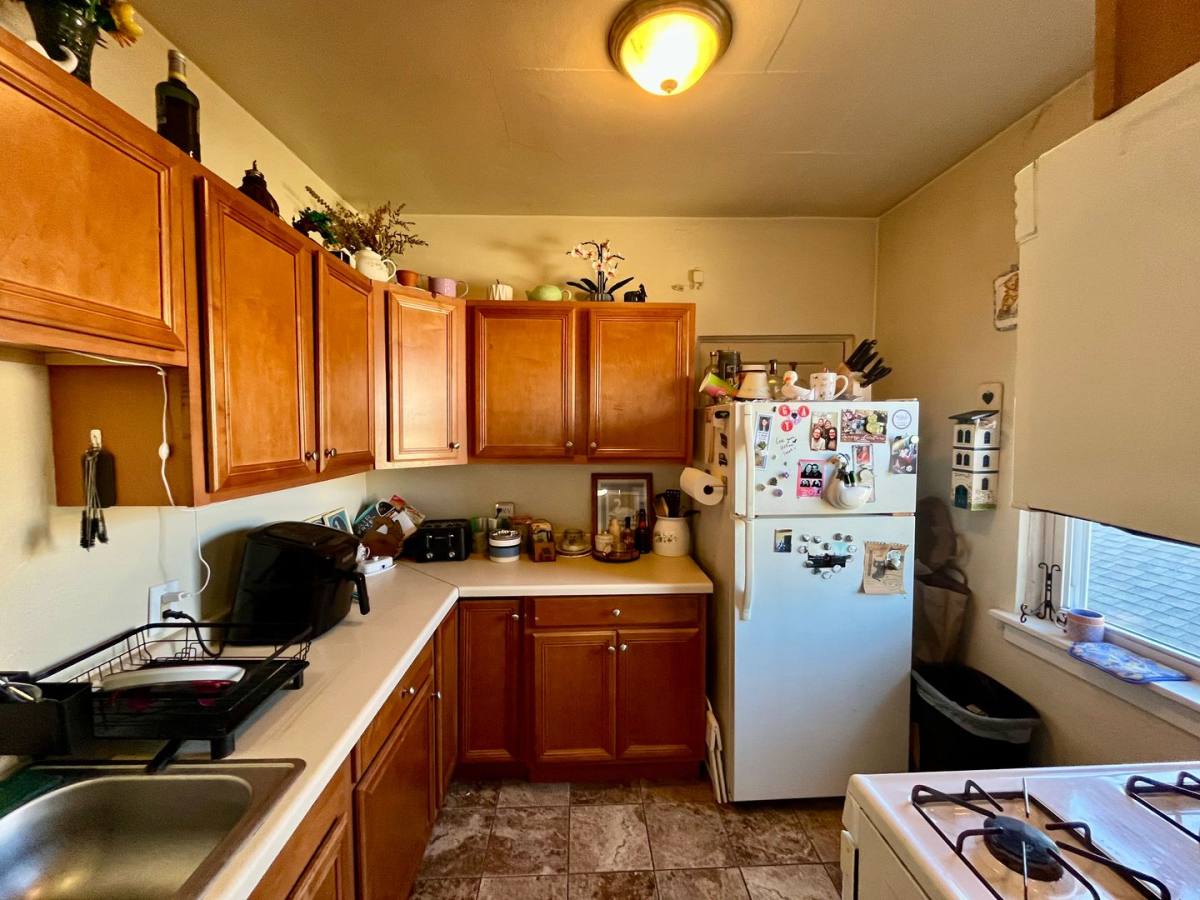 Apartment for rent at 1716 E Newton Ave, Milwaukee, WI 53211