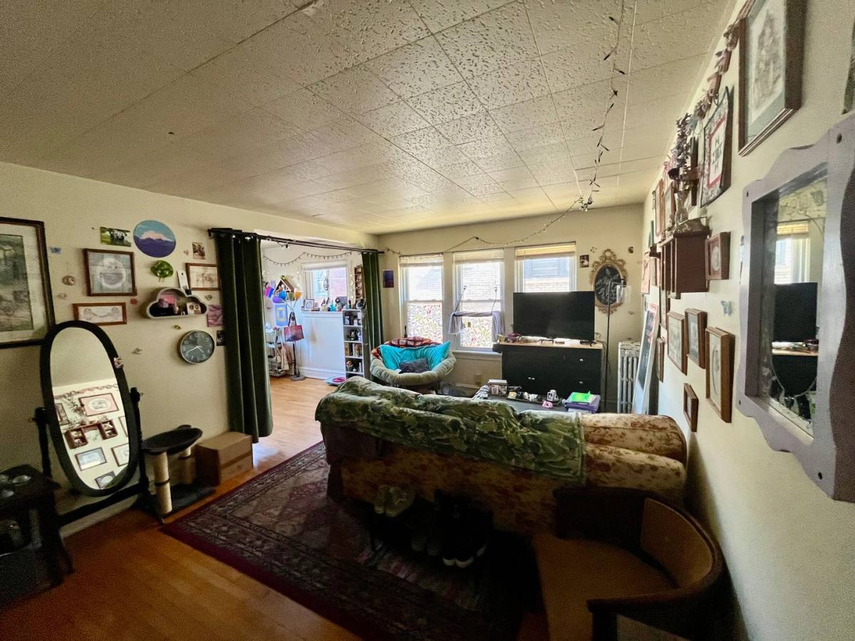 Apartment for rent at 1716 E Newton Ave, Milwaukee, WI 53211