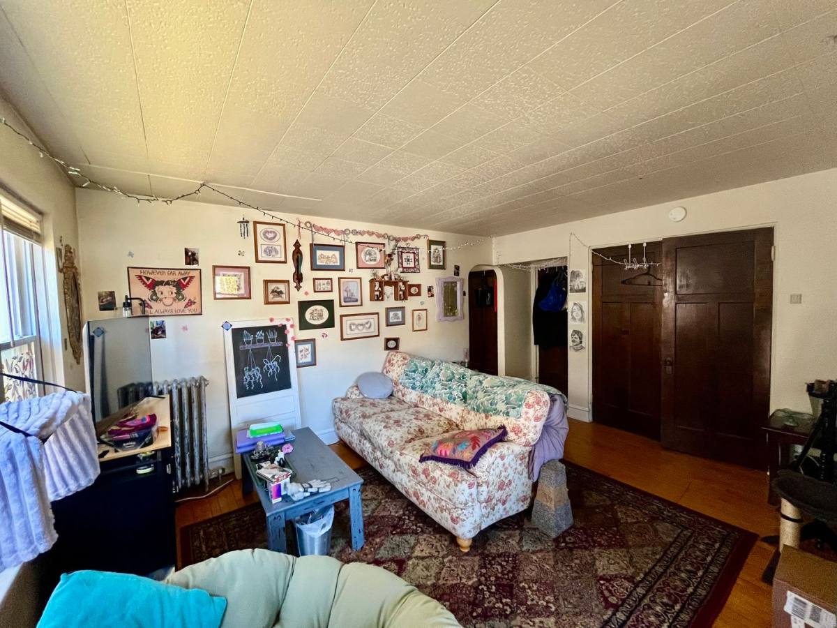 Apartment for rent at 1716 E Newton Ave, Milwaukee, WI 53211