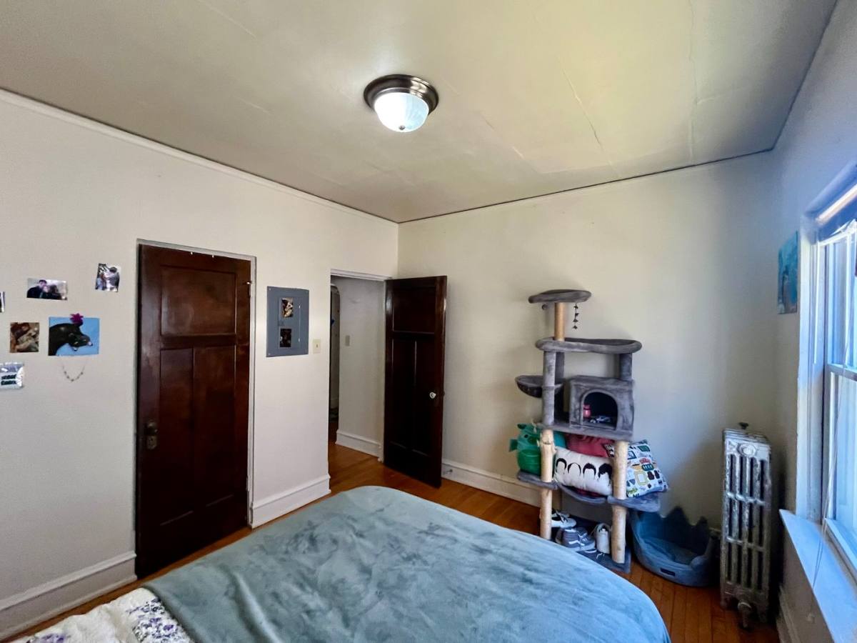Apartment for rent at 1716 E Newton Ave, Milwaukee, WI 53211