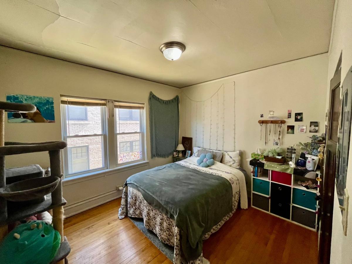 Apartment for rent at 1716 E Newton Ave, Milwaukee, WI 53211