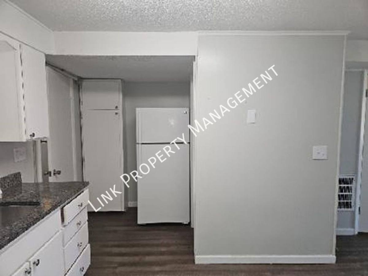 Apartment for rent at 1638 Keeble St, Chattanooga, TN 37412