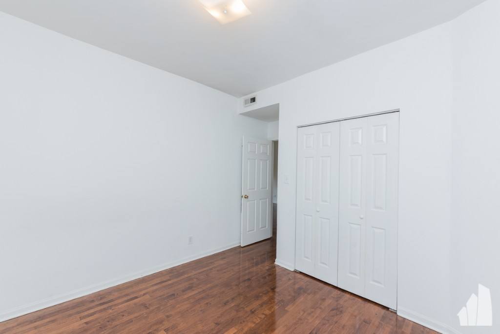 Apartment for rent at 1952 W Winona St #3, Chicago, IL 60640