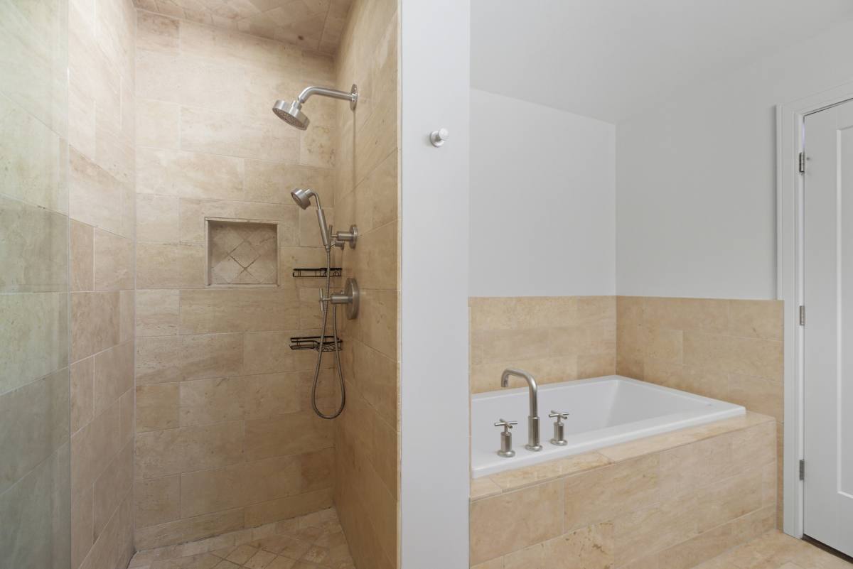 Apartment for rent at 525 W Superior St #431, Chicago, IL 60654