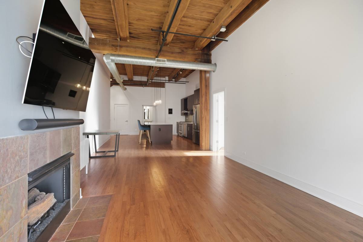 Apartment for rent at 525 W Superior St #431, Chicago, IL 60654