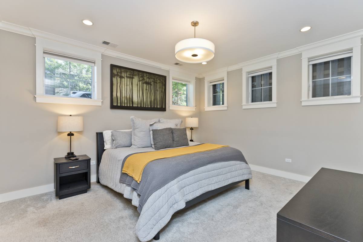 Apartment for rent at 4753 N Hamilton Ave #1N, Chicago, IL 60625