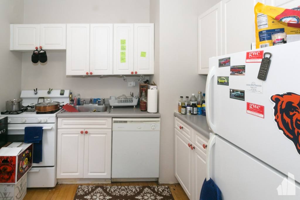 Apartment for rent at 3502 W Grace St #6-1, Chicago, IL 60618