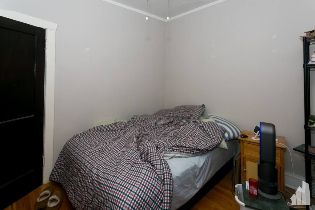 Apartment for rent at 3502 W Grace St #6-1, Chicago, IL 60618