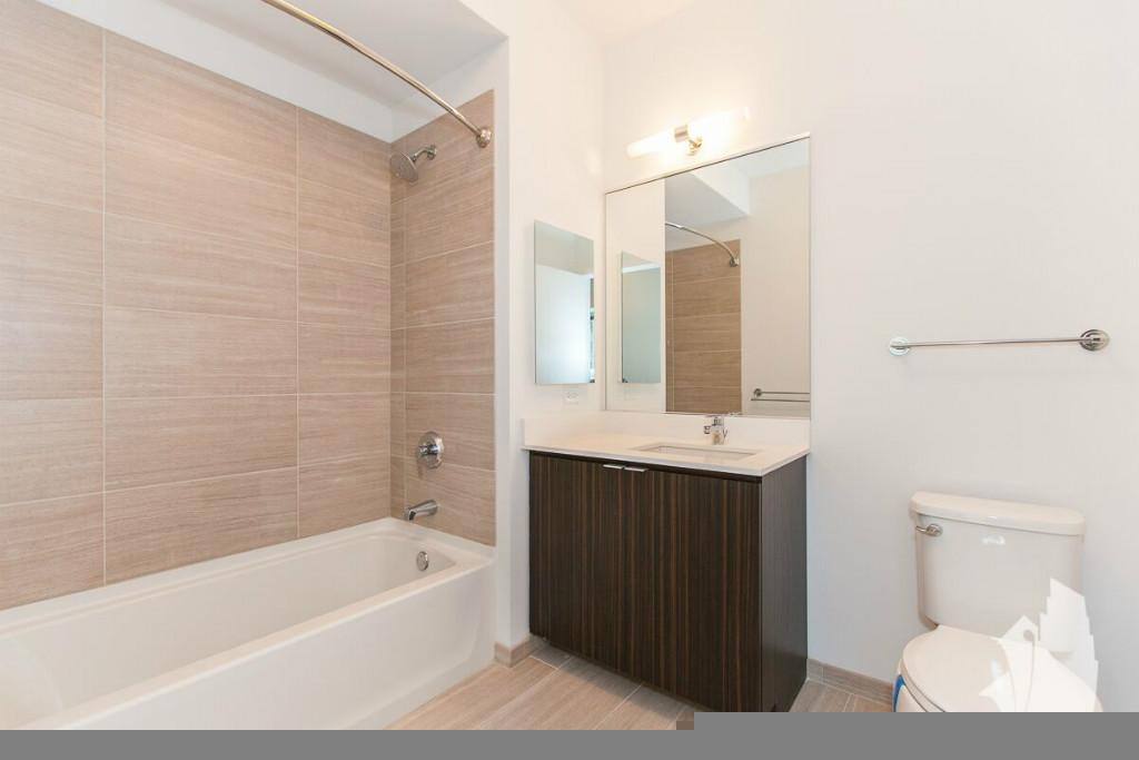 Apartment for rent at 201 N Garland Court #3905, Chicago, IL 60601