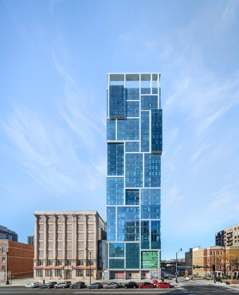 Apartment for rent at 1400 S Wabash Ave #608, Chicago, IL 60605