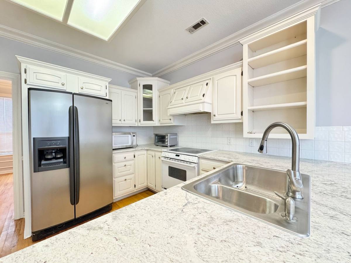 House for rent at 3834 E Chadwick Dr, Fayetteville, AR 72703