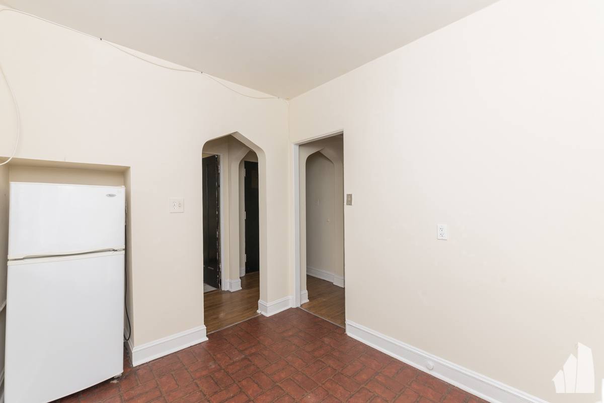 Apartment for rent at 4411 N Wolcott Ave #1A, Chicago, IL 60640