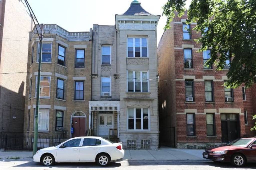 Apartment for rent at 1411 W Erie St #3F, Chicago, IL 60642