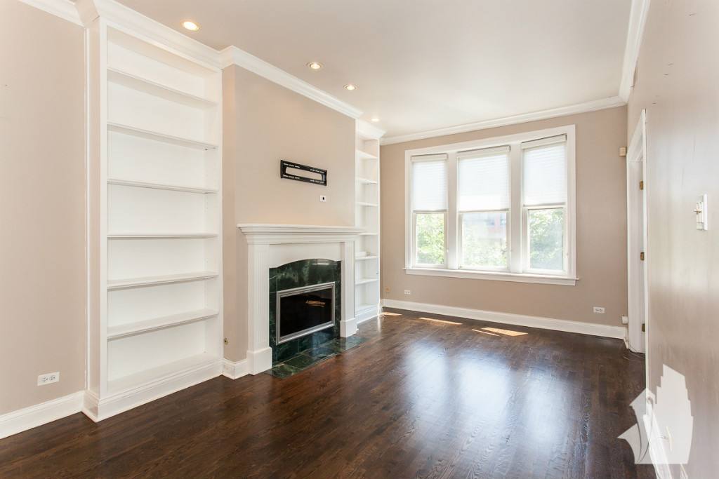 Apartment for rent at 3856 N Southport Ave #2, Chicago, IL 60613