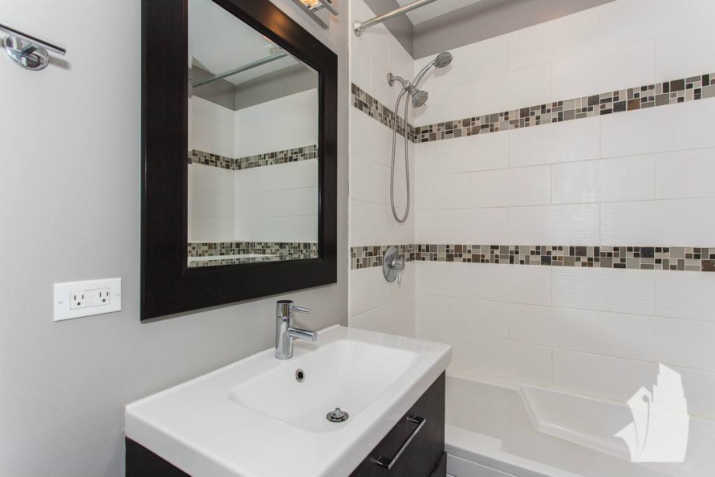 Apartment for rent at 3856 N Southport Ave #2, Chicago, IL 60613