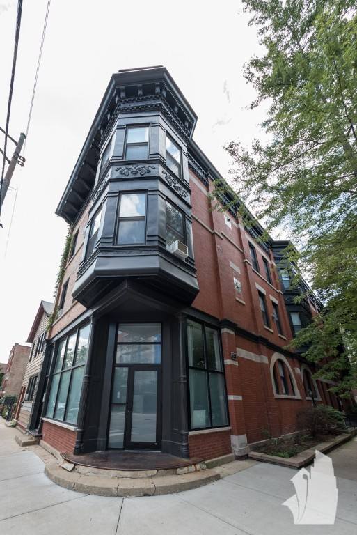 Apartment for rent at 2258 N Southport Ave #2, Chicago, IL 60614