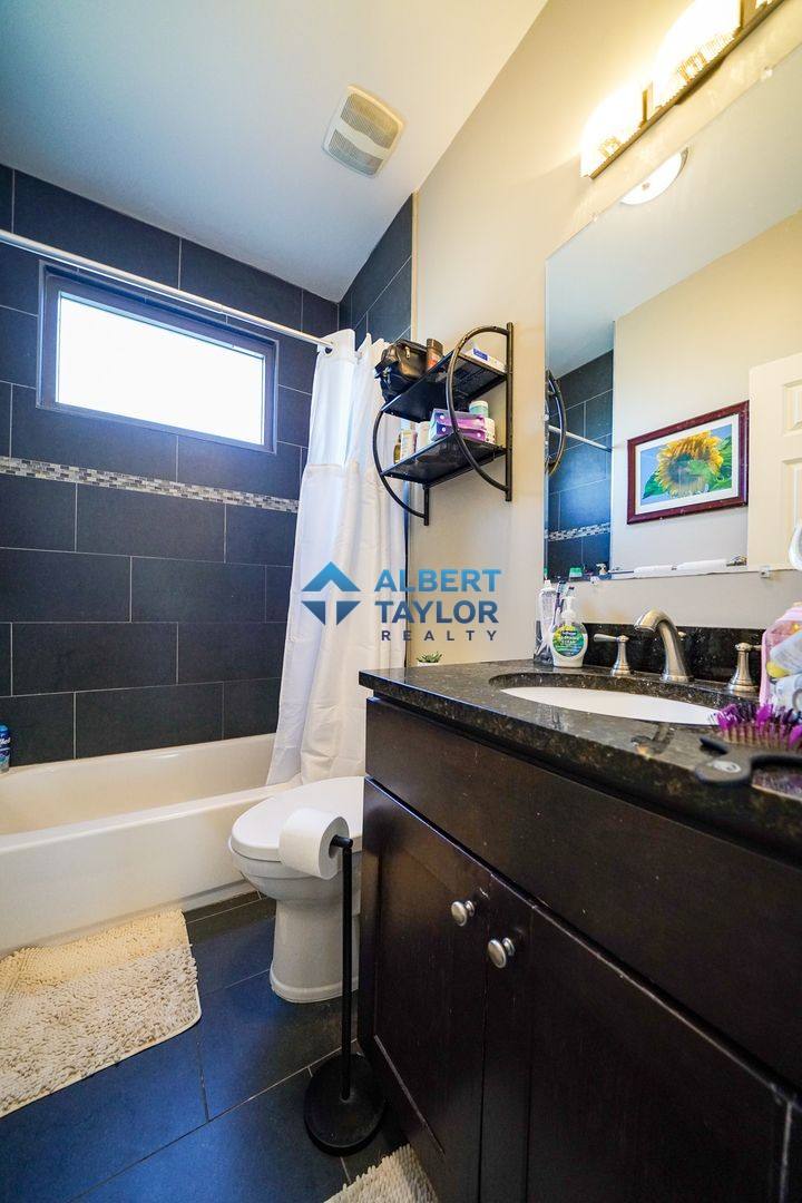 Apartment for rent at 39 Bay State Rd #5, Boston, MA 02215