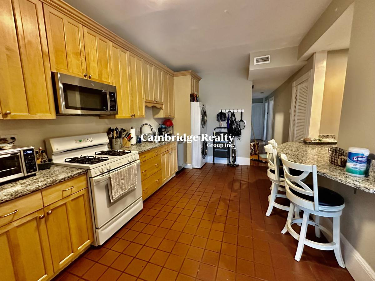 Apartment for rent at 5 Sachem St #2T, Roxbury Crossing, MA 02120