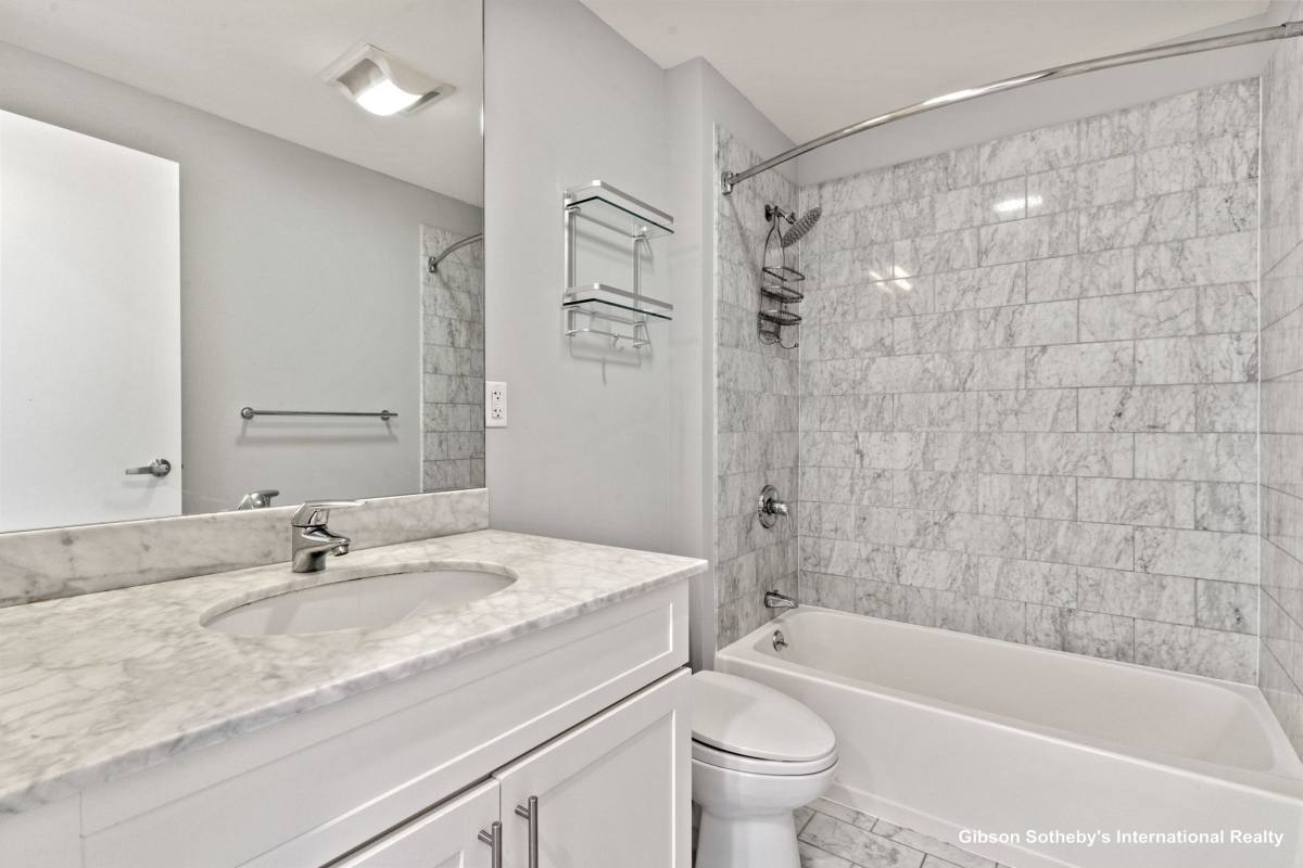 Apartment for rent at 70 Lincoln #L515, Boston, MA 02111