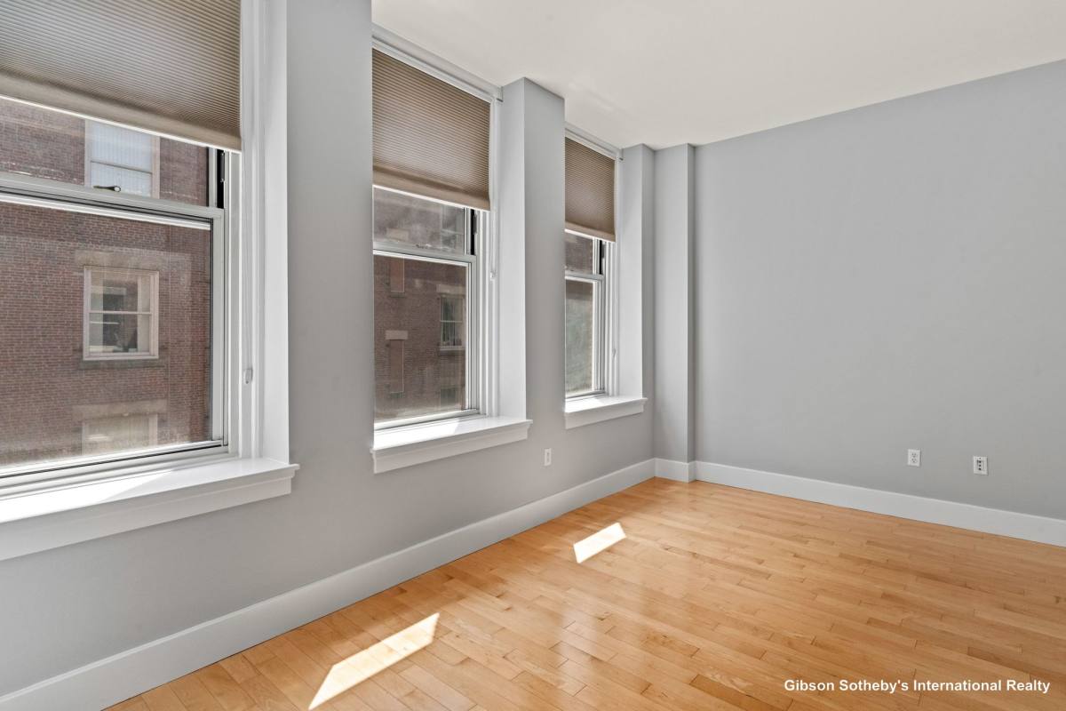 Apartment for rent at 70 Lincoln #L515, Boston, MA 02111