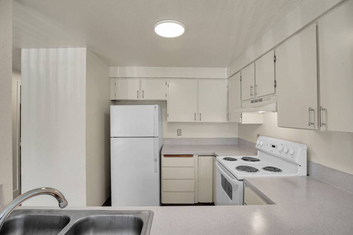 Apartment for rent at 737 Manbrin Dr NE, Salem, OR 97303