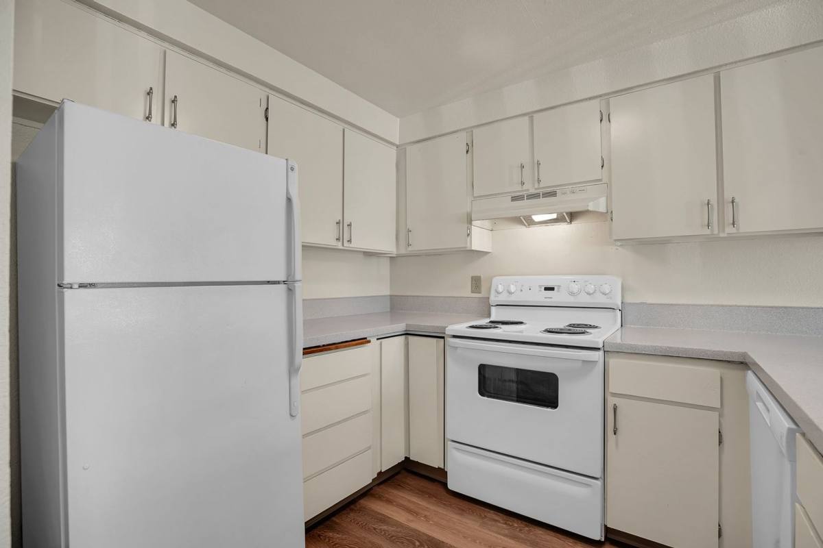 Apartment for rent at 737 Manbrin Dr NE, Salem, OR 97303