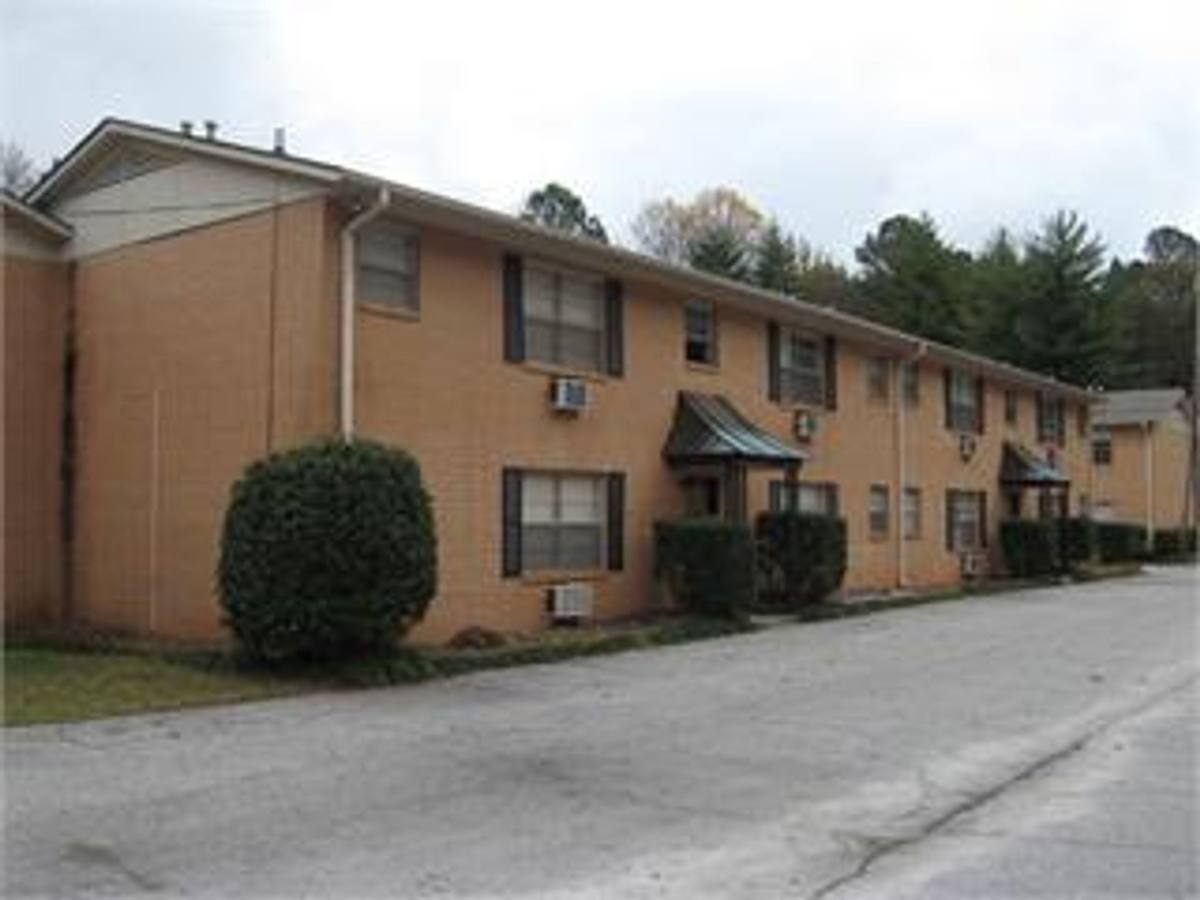 Apartment for rent at 903 S Hill St, Griffin, GA 30223