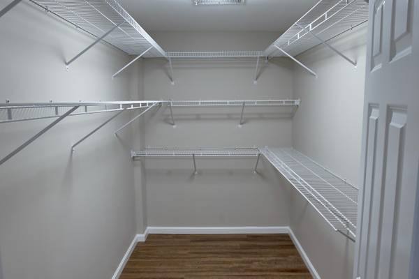 Apartment for rent at 732 Ohio Pike, Cincinnati, OH 45245