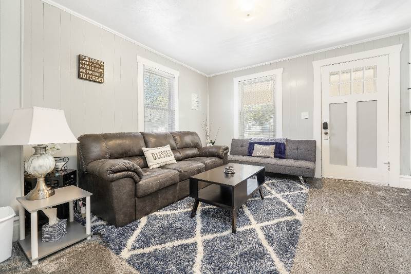 House for rent at 2500 S 600 E, Salt Lake City, UT 84106
