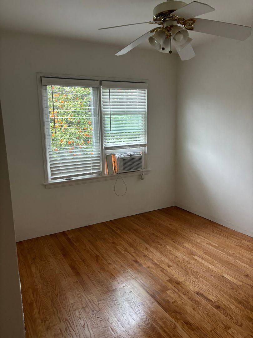 Apartment for rent at 1151-1153 Western Ave, Glendale, CA 91201