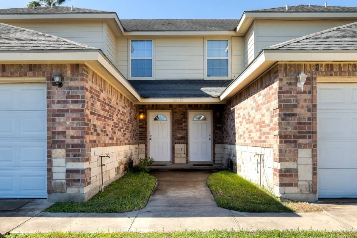 Townhouse for rent at 20550 Alta Vista Court, Harlingen, TX 78550