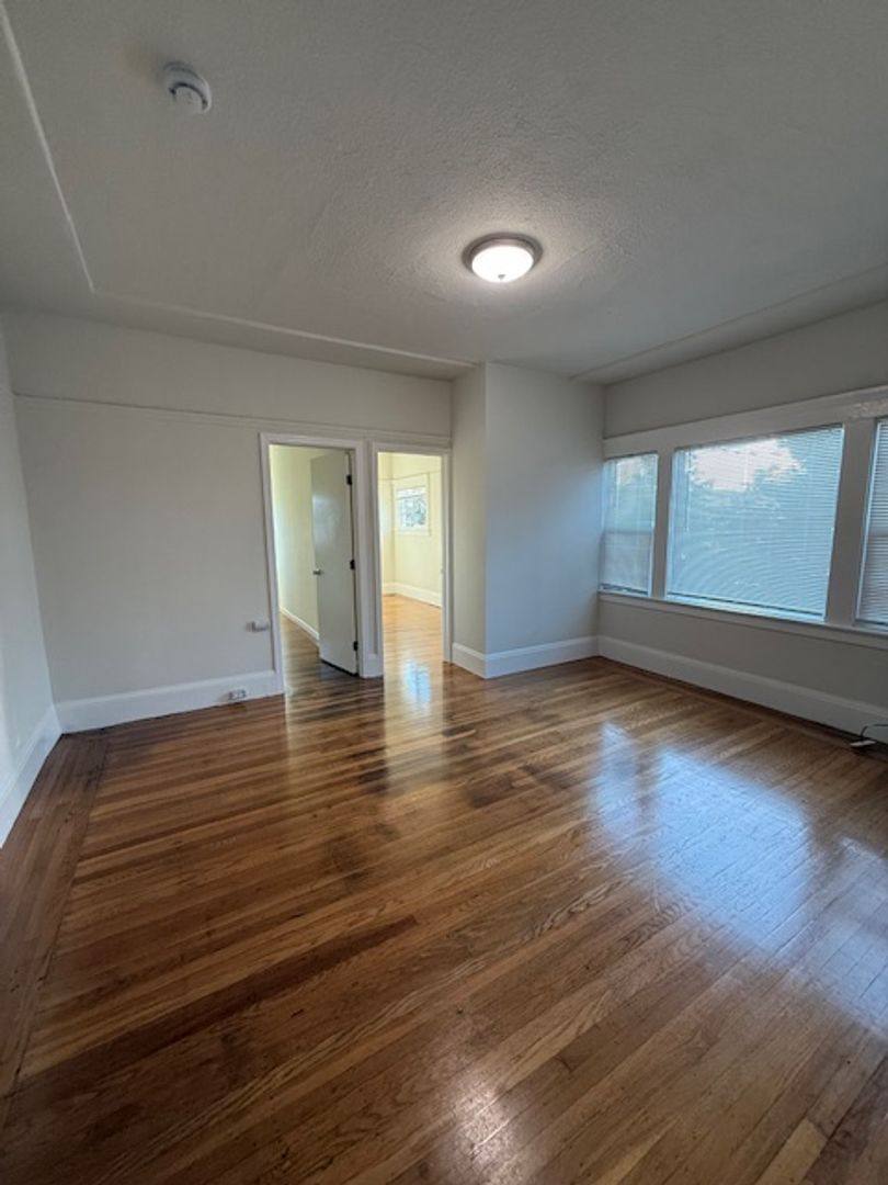 Apartment for rent at 1401-1407 Bissell Ave, Richmond, CA 94801