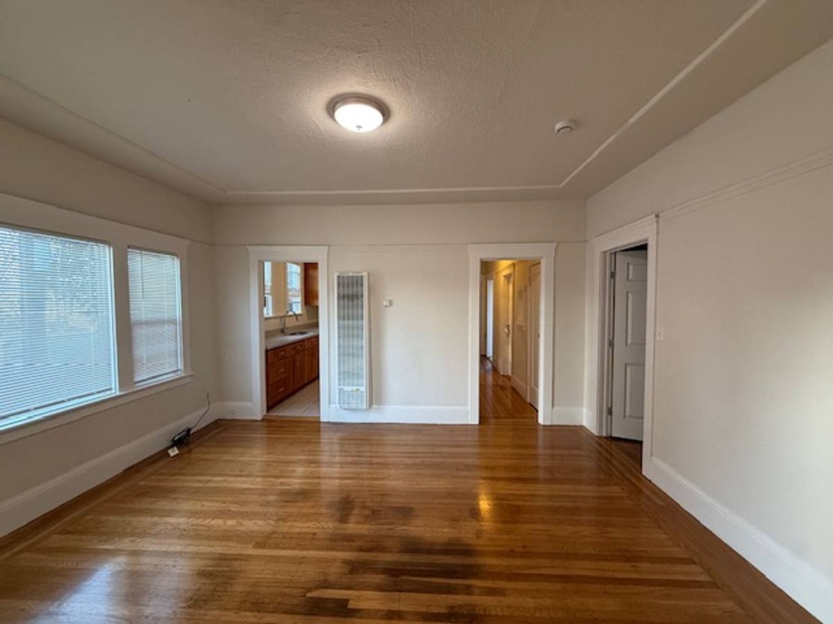 Apartment for rent at 1401-1407 Bissell Ave, Richmond, CA 94801