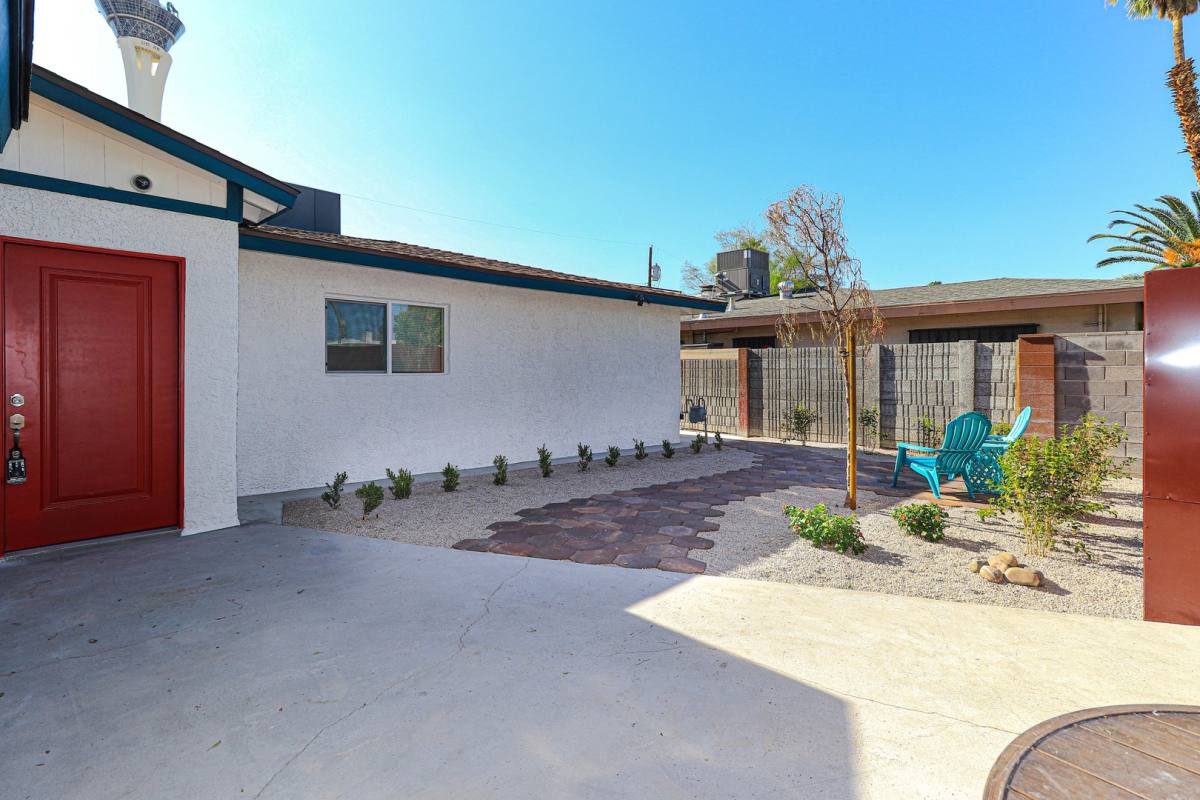House for rent at 2100 Santa Ynez Dr, Las Vegas, NV 89104