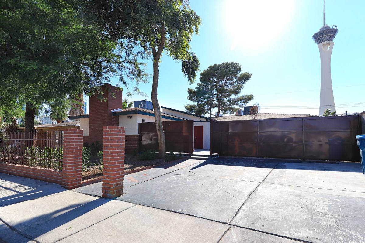 House for rent at 2100 Santa Ynez Dr, Las Vegas, NV 89104