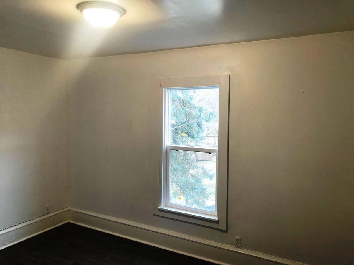 Apartment for rent at 1127 Victory St, Akron, OH 44301