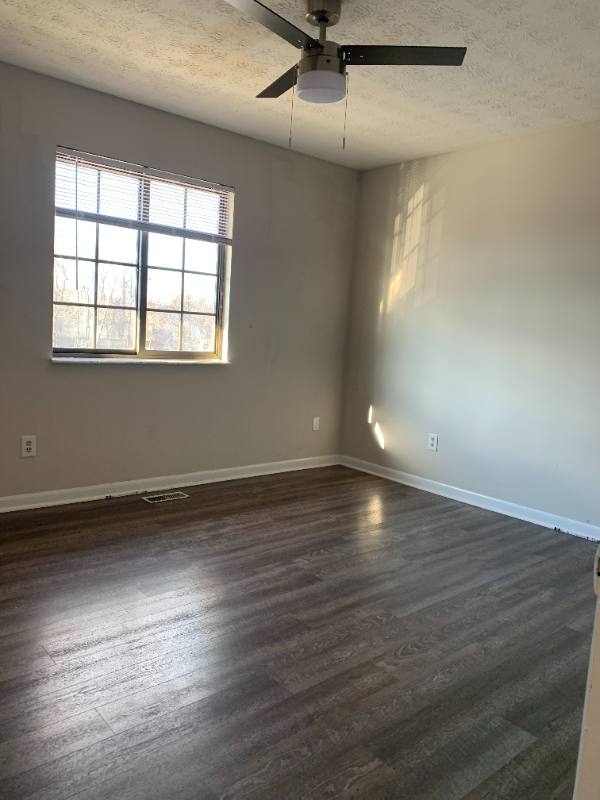 Townhouse for rent at 720 Ohio Pike #H, Cincinnati, OH 45245