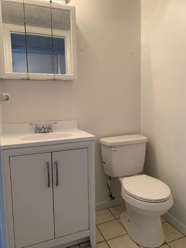 Townhouse for rent at 720 Ohio Pike #H, Cincinnati, OH 45245