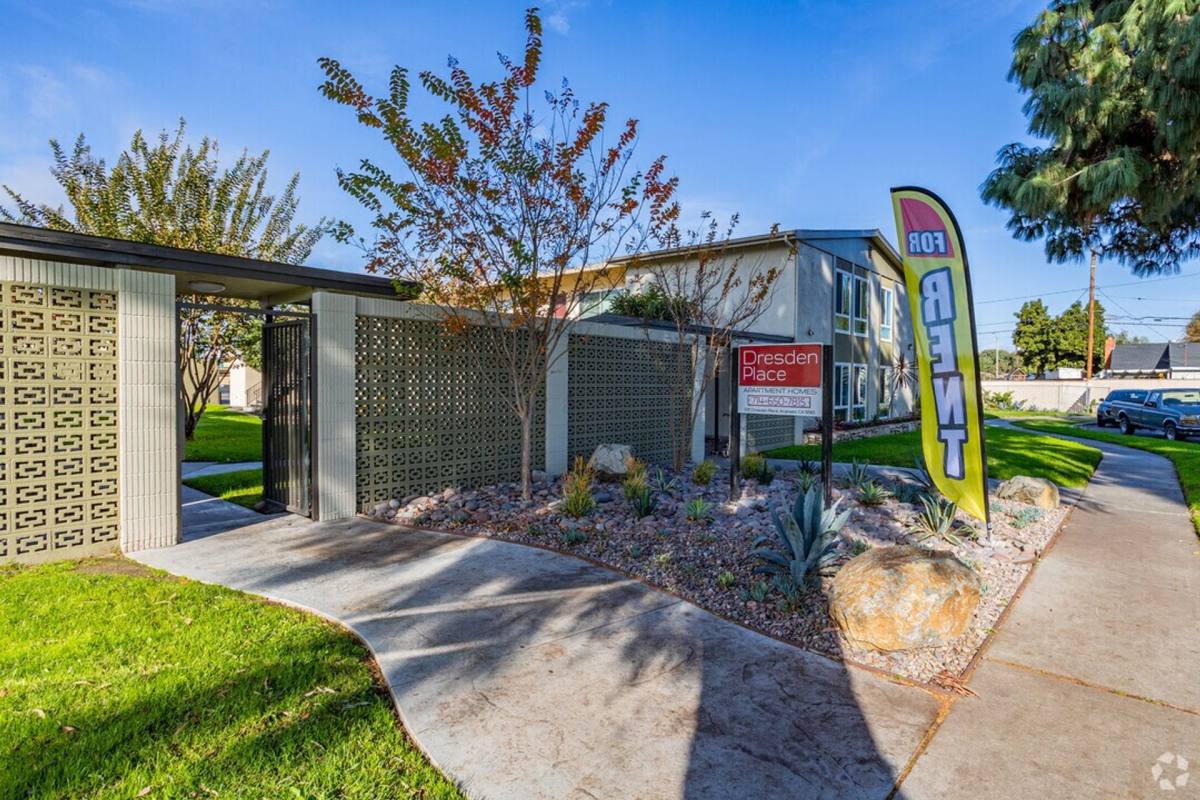 Apartment for rent at 1237 & 1243 N Dresden Place, Anaheim, CA 92801