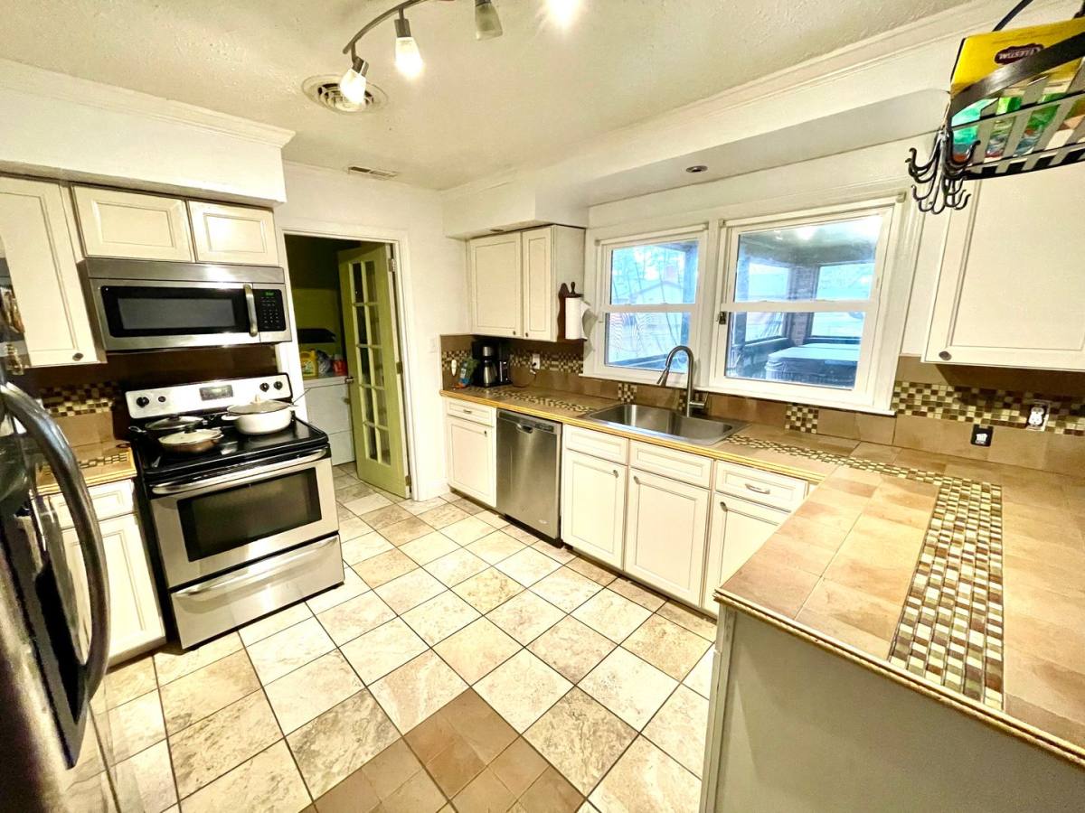 House for rent at 1341 Devonshire Court, Suffolk, VA 23434