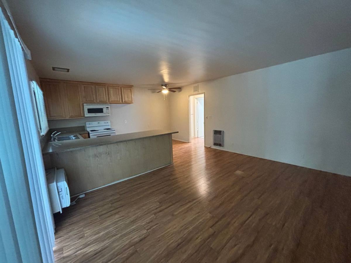 Apartment for rent at 6930 Fulton Ave, North Hollywood, CA 91605